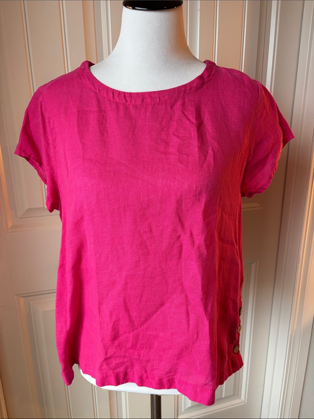 Cynthia Rowley 100% Linen hot pink blouse